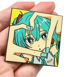 Hatsune Miku Love Frame Enamel Pin Cute Vocaloid Anime Pop Art Collectible